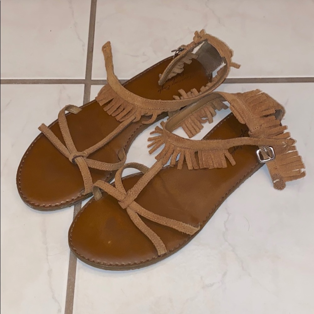 American Eagle great condition sandals